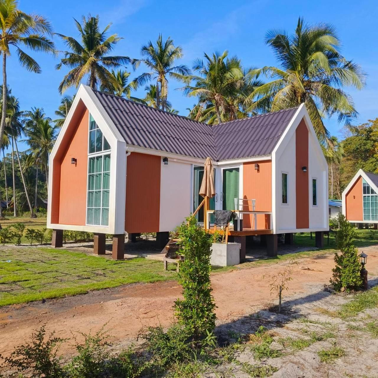 Koh kood Neverland beach resort Ko Kut Exteriör bild